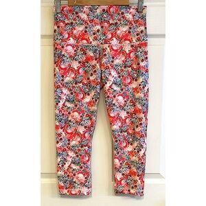 lululemon athletica Pink Floral Capri Leggings size 8